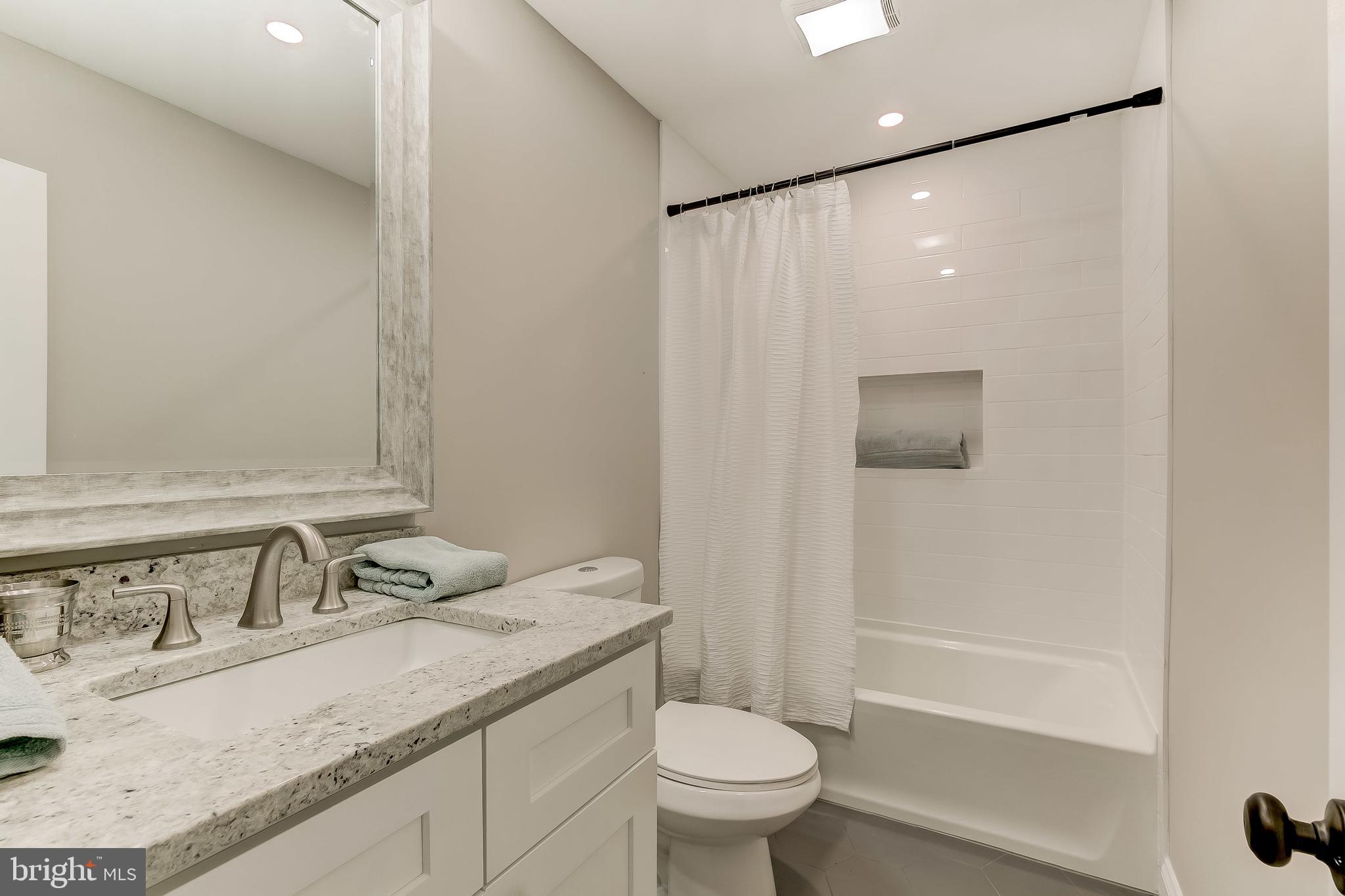 1009 Hart Road Baltimore, MD 21286 - Photo 14 of 41