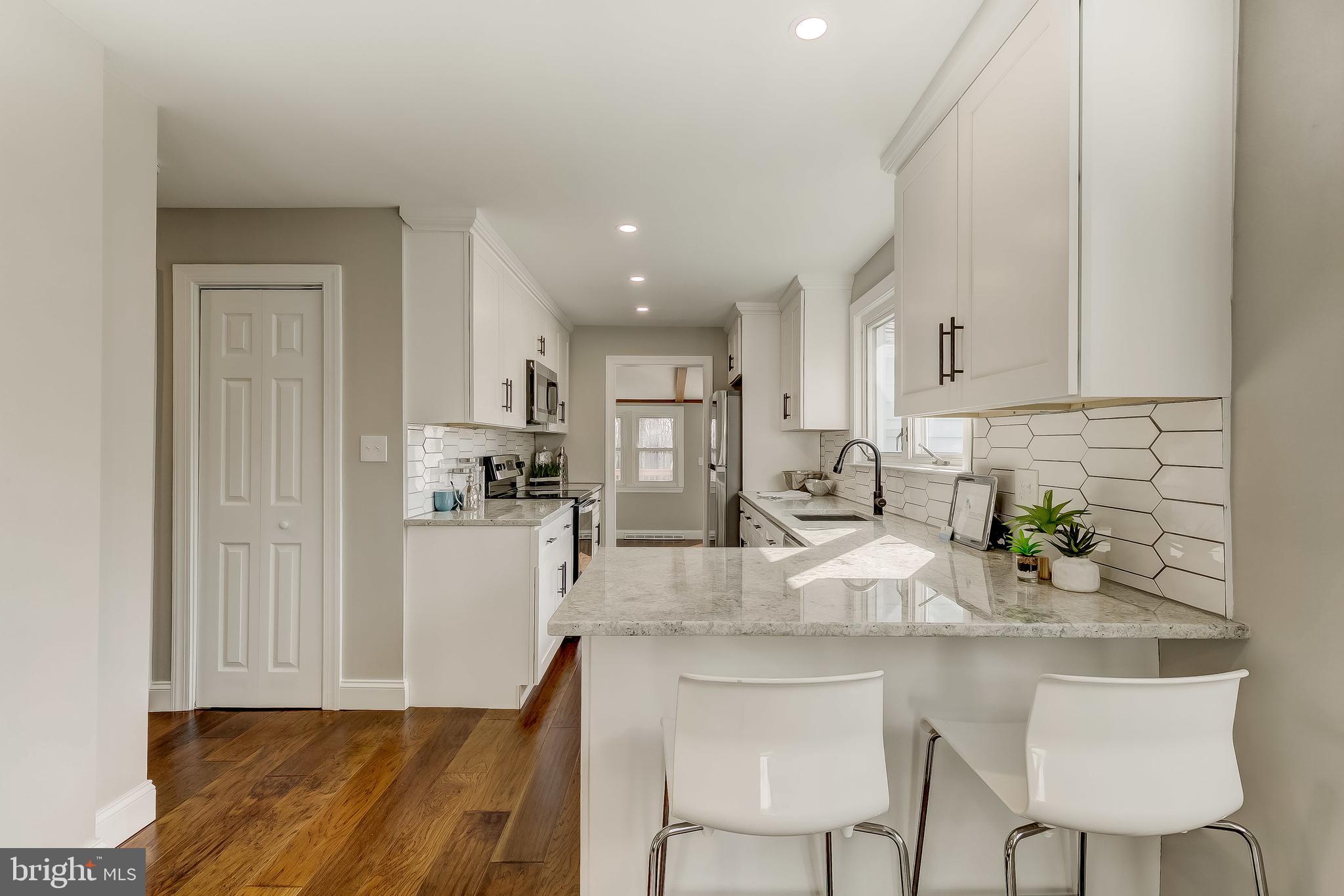 1009 Hart Road Baltimore, MD 21286 - Photo 8 of 41