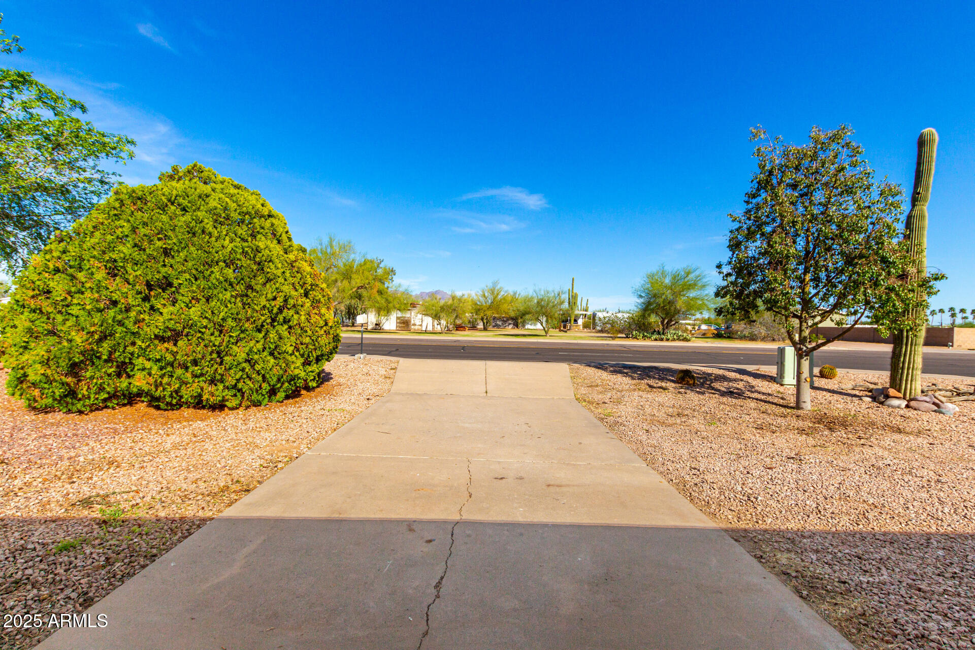 2020 South Idaho Road Apache Junction, AZ 85119 - Photo 7 of 31 07-Idaho
