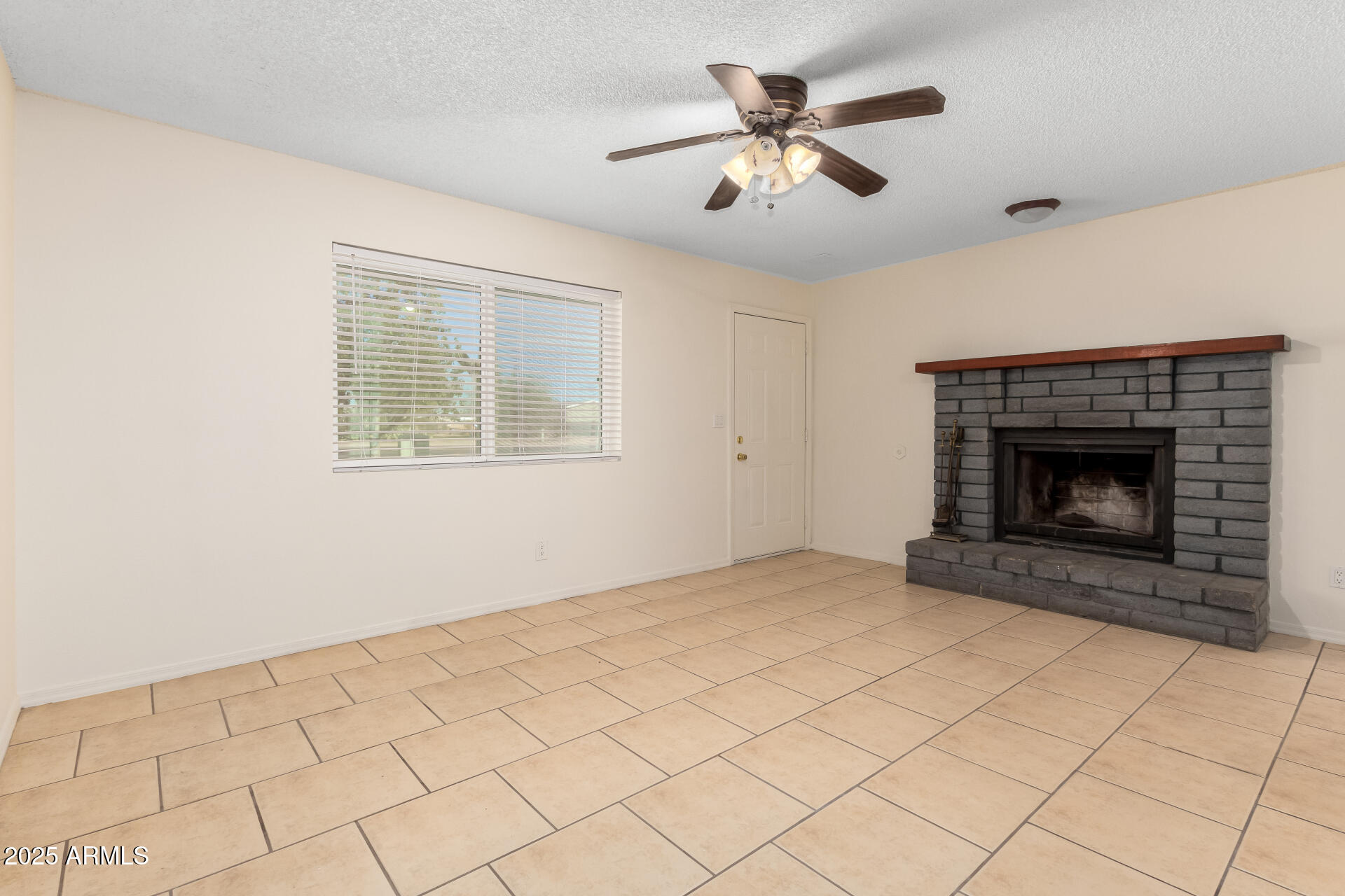 2020 South Idaho Road Apache Junction, AZ 85119 - Photo 8 of 31 08-Idaho