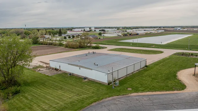 $800,000 | 2955 North Main Street, Princeton, IL 61356