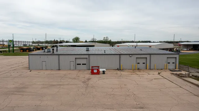 $800,000 | 2955 North Main Street, Princeton, IL 61356