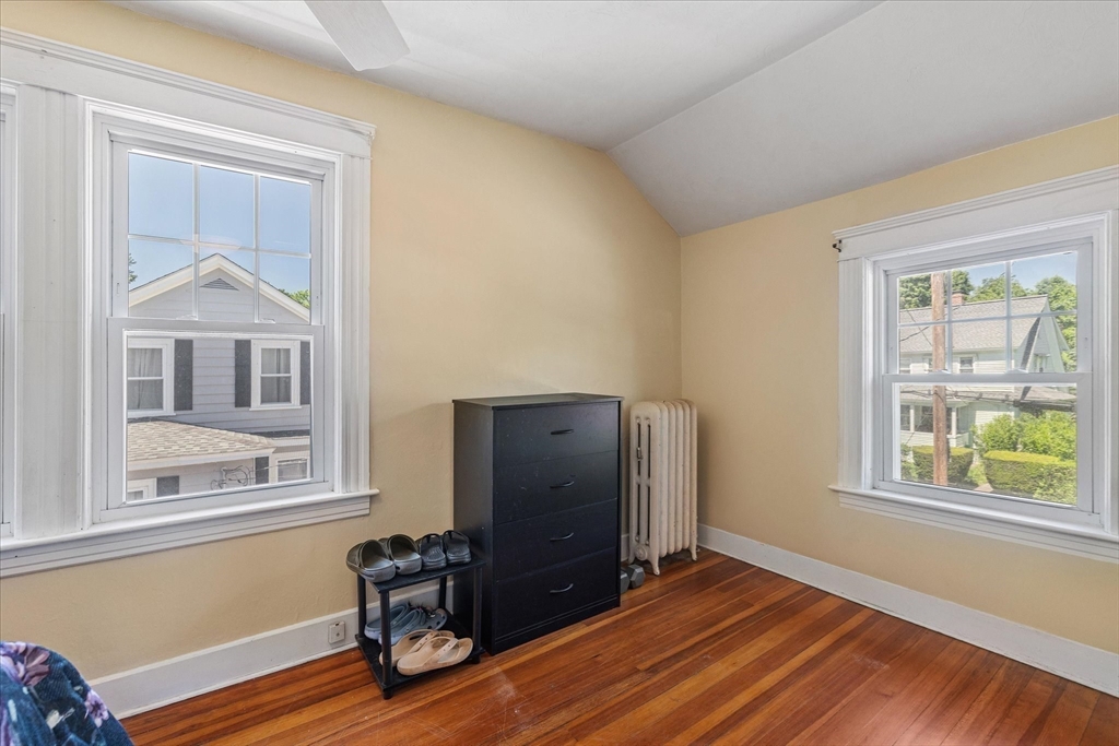 18 Healy Road Worcester, MA 01603 - Photo 12 of 20