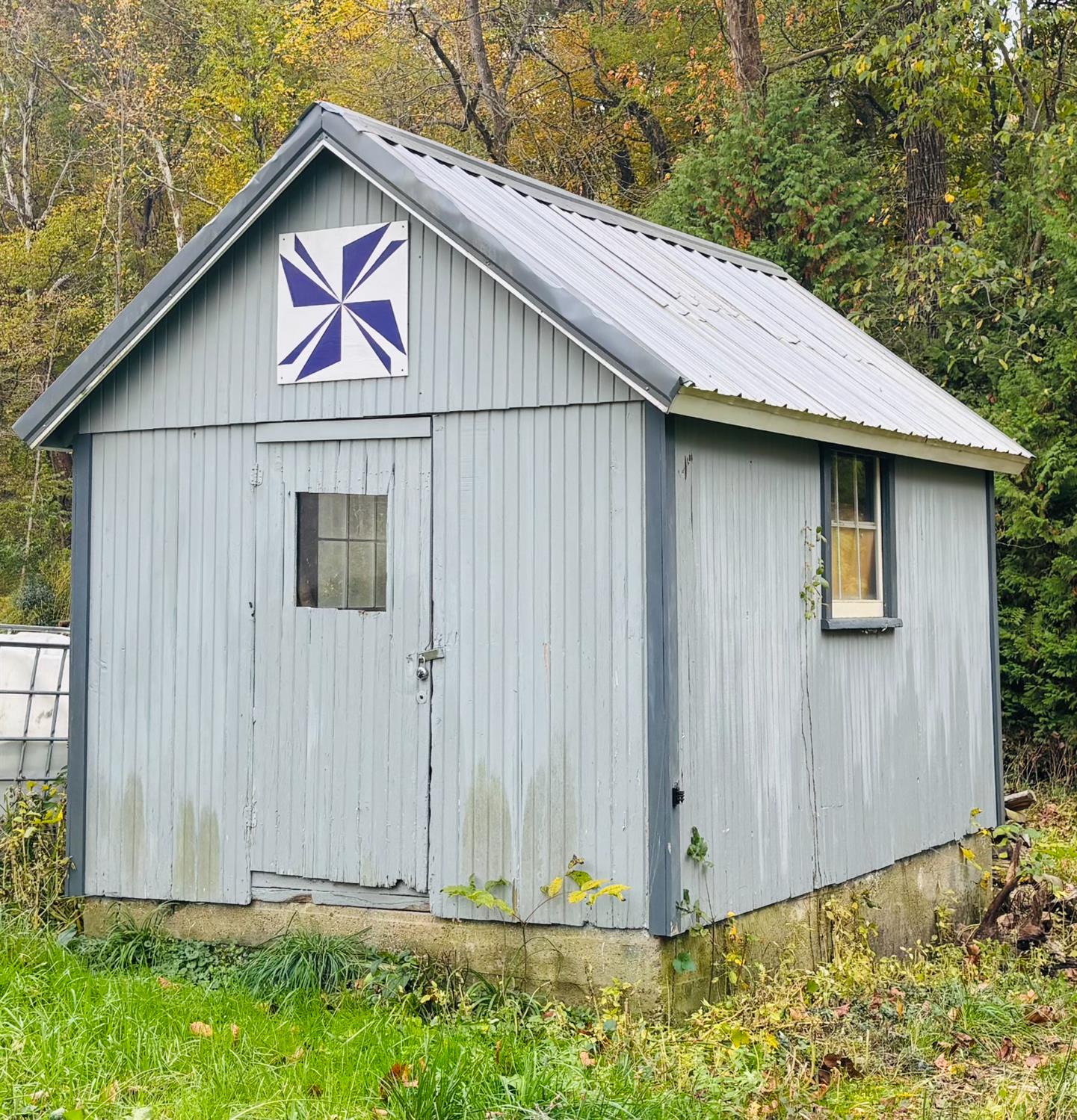 111 West Everton Road Connersville, IN 47331 - Photo 3 of 76