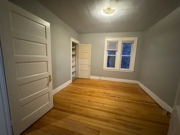 $2,000 | 156 Fairmont Avenue, Unit 2, Worcester, MA 01604
