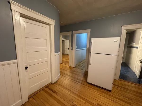 $2,000 | 156 Fairmont Avenue, Unit 2, Worcester, MA 01604