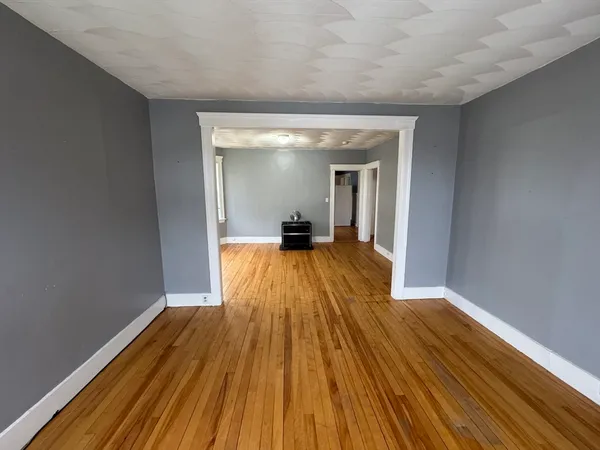 $2,050 | 156 Fairmont Avenue, Unit 2, Worcester, MA 01604