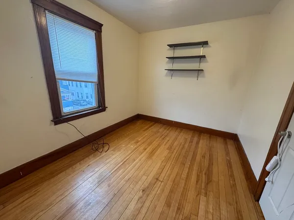 $2,050 | 156 Fairmont Avenue, Unit 2, Worcester, MA 01604