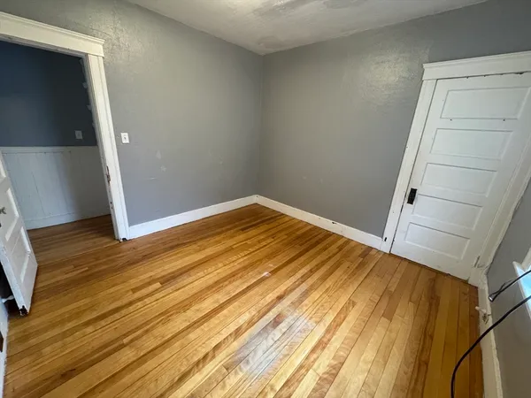 $2,000 | 156 Fairmont Avenue, Unit 2, Worcester, MA 01604
