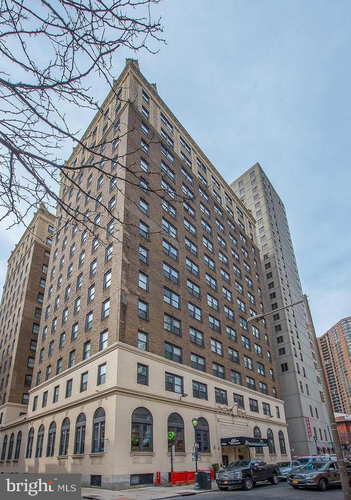 1324 Locust Street, Unit 604 Philadelphia, PA 19107 - Photo 2 of 25