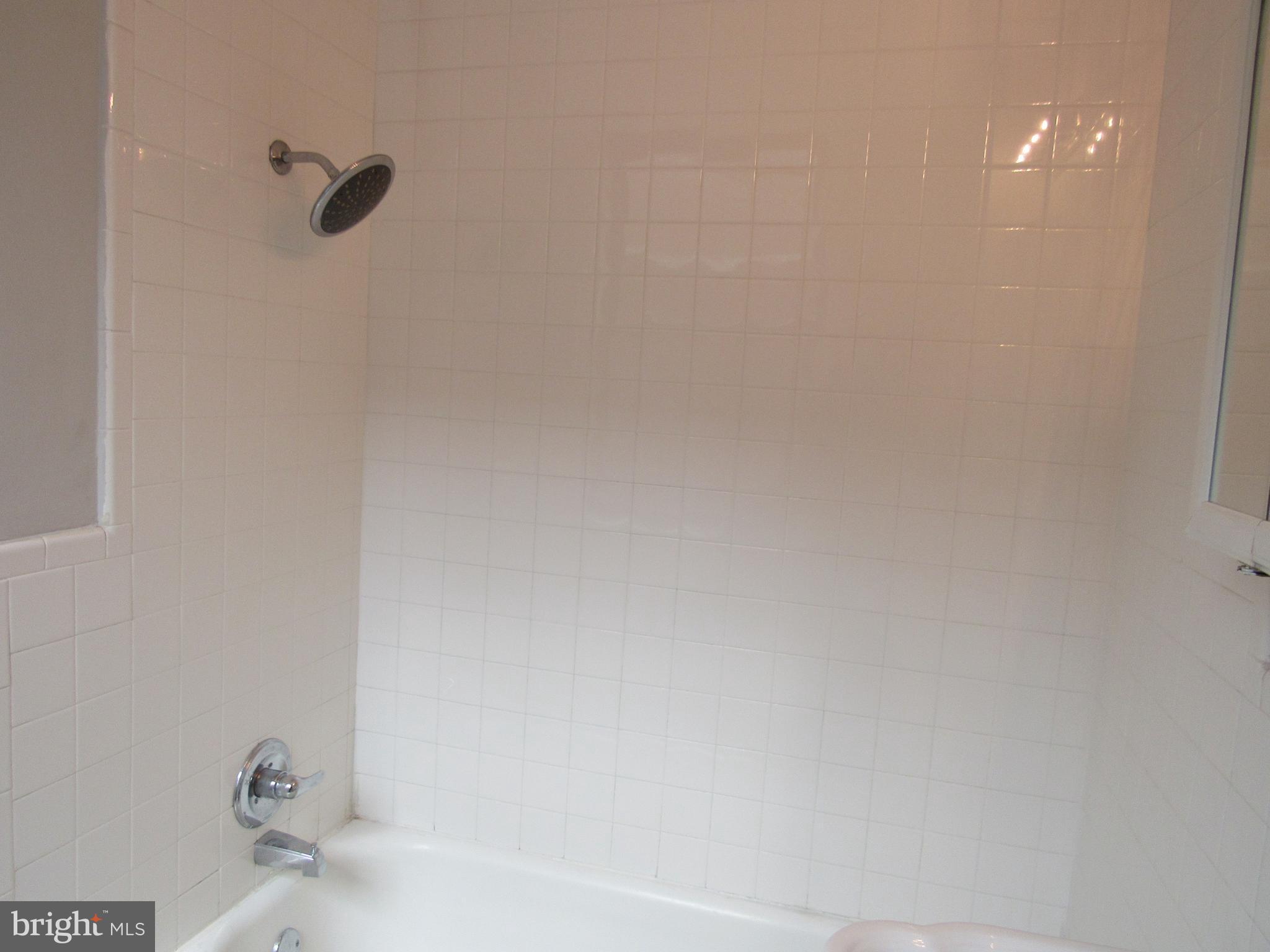 1324 Locust Street, Unit 604 Philadelphia, PA 19107 - Photo 17 of 25