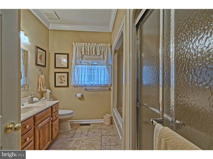 200 Thies Road Sewell, NJ 08080 - Photo 22 of 25 Bathroom