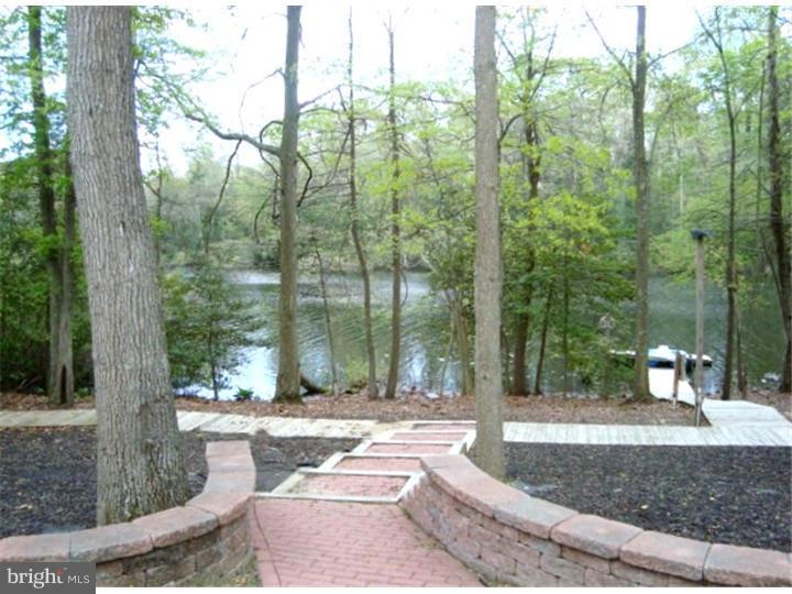 200 Thies Road Sewell, NJ 08080 - Photo 4 of 25 Lake / Pond