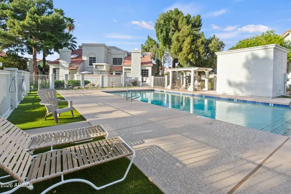$319,000 | 1717 East Union Hills Drive, Unit 1035, Phoenix, AZ 85024