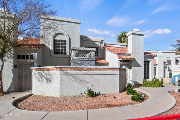 $319,000 | 1717 East Union Hills Drive, Unit 1035, Phoenix, AZ 85024
