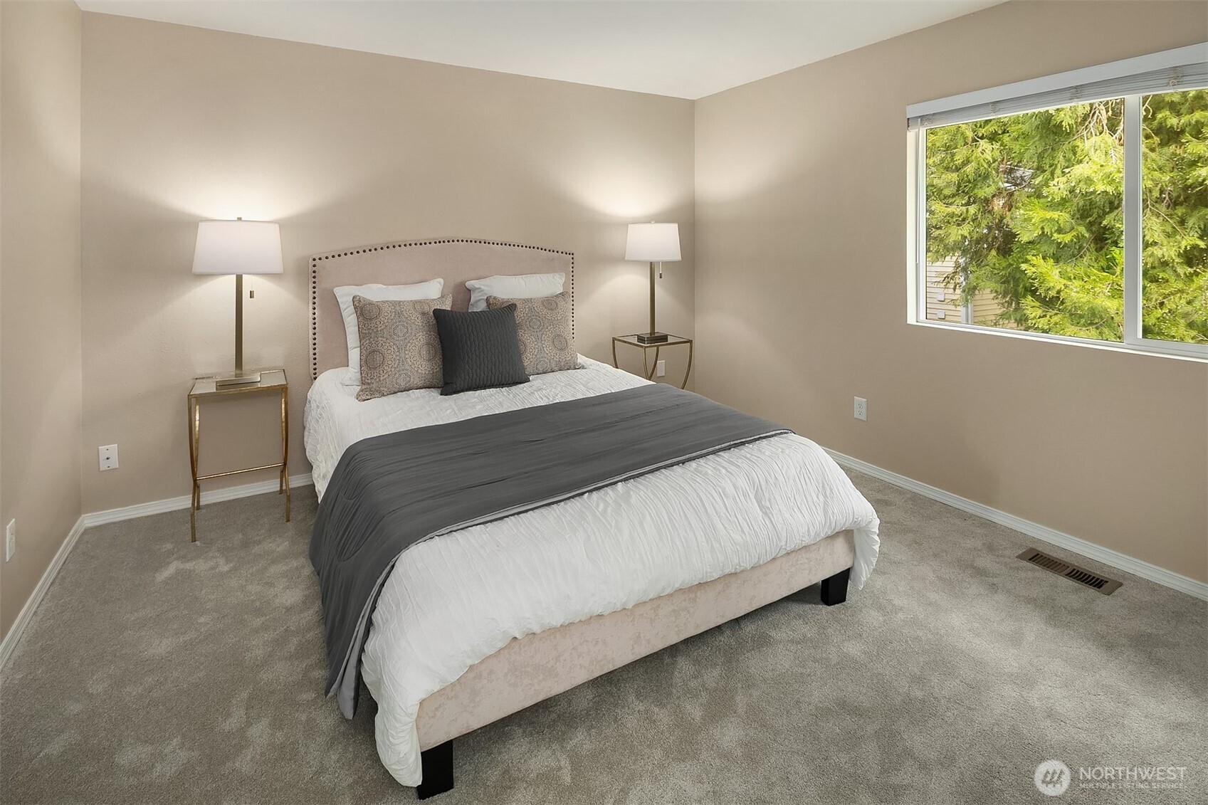 12024 101st Avenue Northeast, Unit E3 Kirkland, WA 98034 - Photo 12 of 20