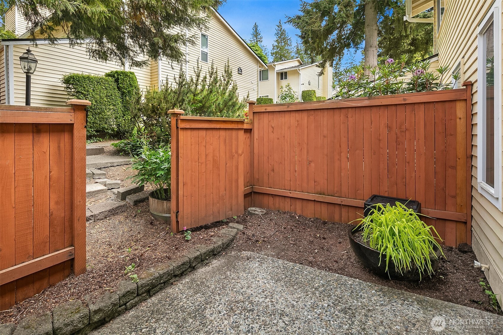 12024 101st Avenue Northeast, Unit E3 Kirkland, WA 98034 - Photo 17 of 20