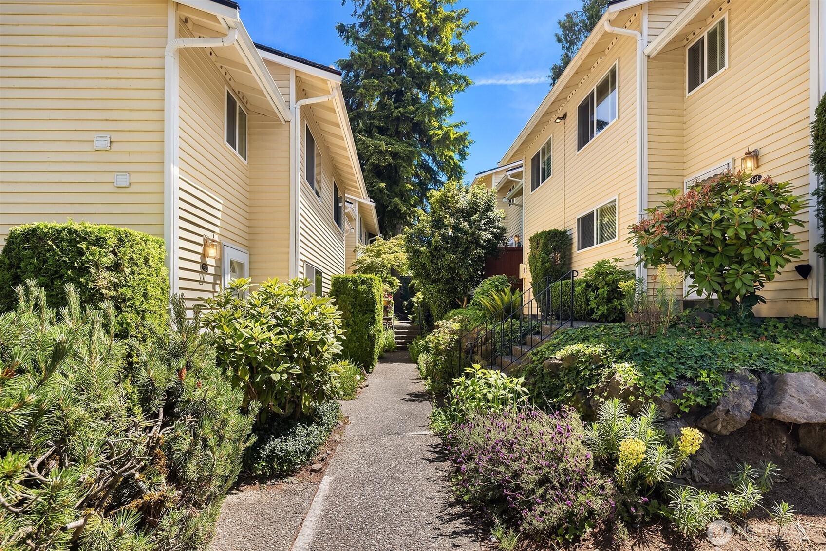 12024 101st Avenue Northeast, Unit E3 Kirkland, WA 98034 - Photo 3 of 20