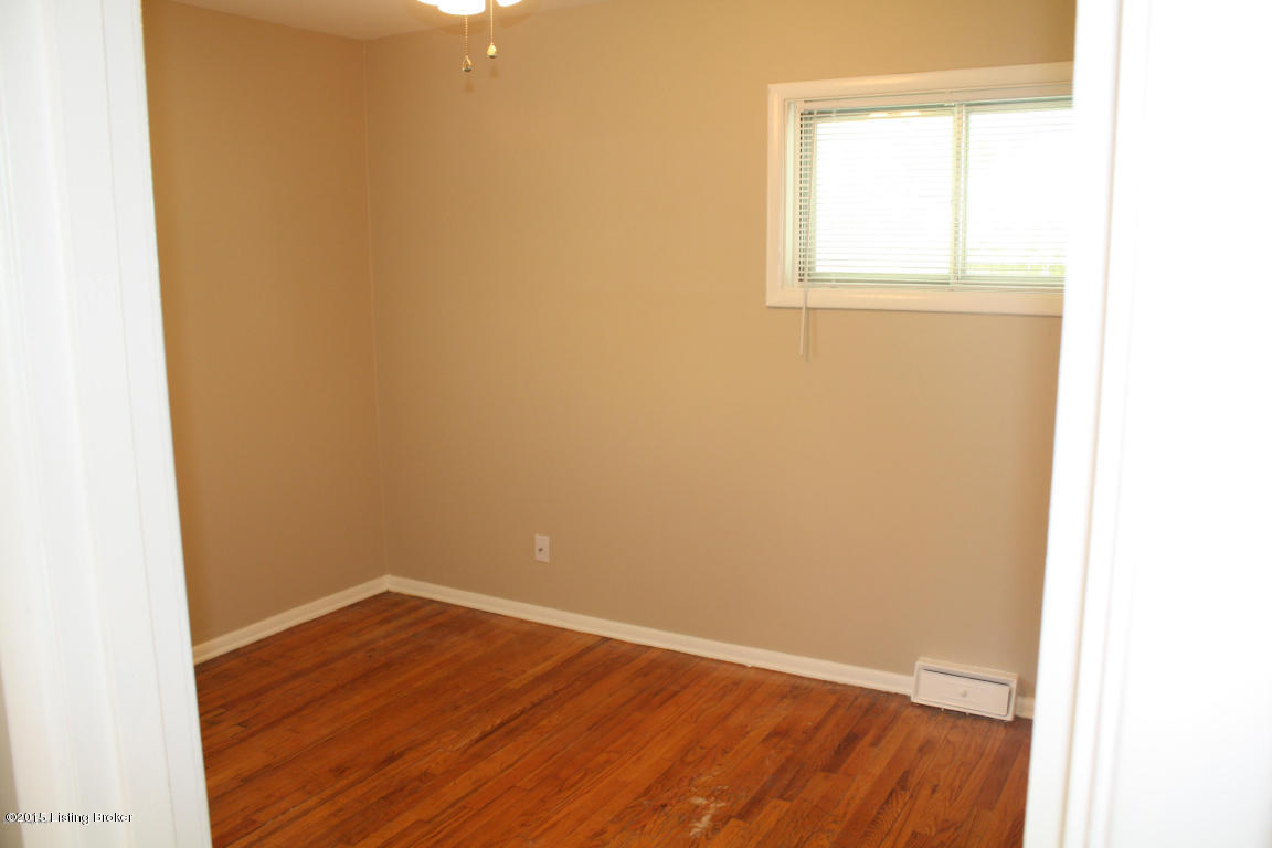 4815 Redstart Road Louisville, KY 40213 - Photo 12 of 27 Bedroom