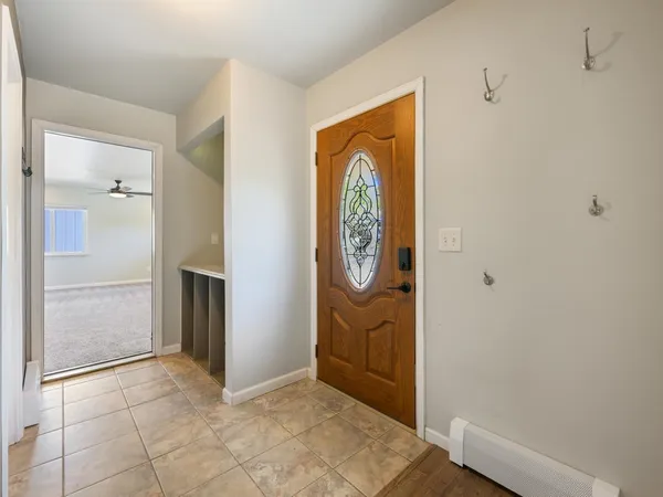 a view of entryway and front door