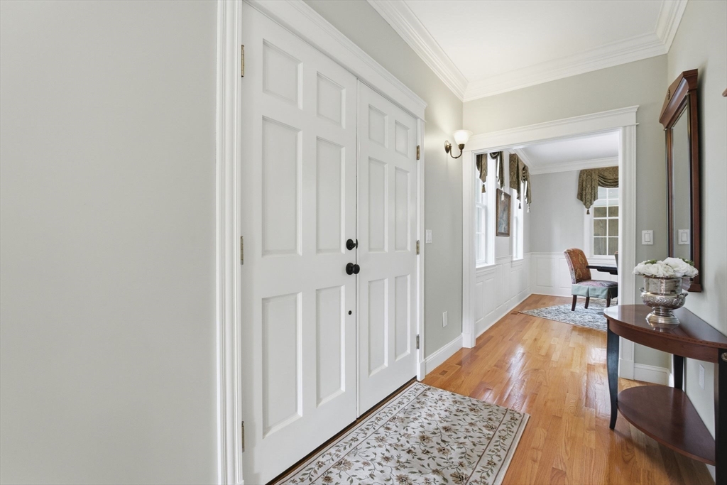16 Hawthorn Road Amherst, MA 01002 - Photo 16 of 42 a very nice looking room with wooden floor
