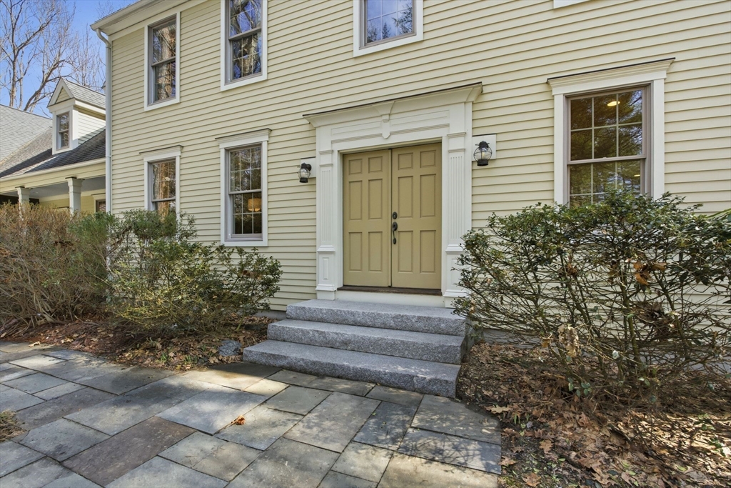 16 Hawthorn Road Amherst, MA 01002 - Photo 2 of 42 a view of a house with backyard and garden