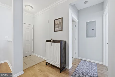 $359,900 | 4852 Eisenhower Avenue, Unit 337, Alexandria, VA 22304