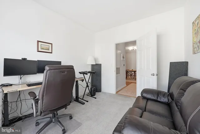 $359,900 | 4852 Eisenhower Avenue, Unit 337, Alexandria, VA 22304