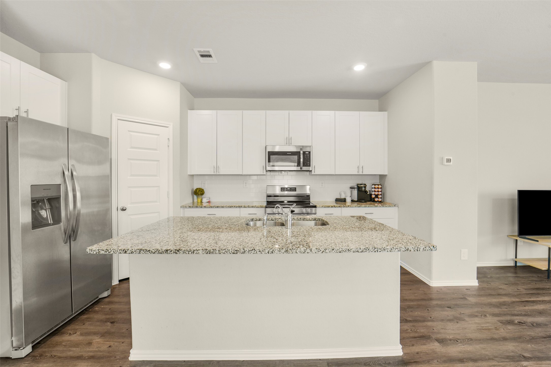 21610 Desert Lilly Road Waller, TX 77484 - Photo 10 of 36