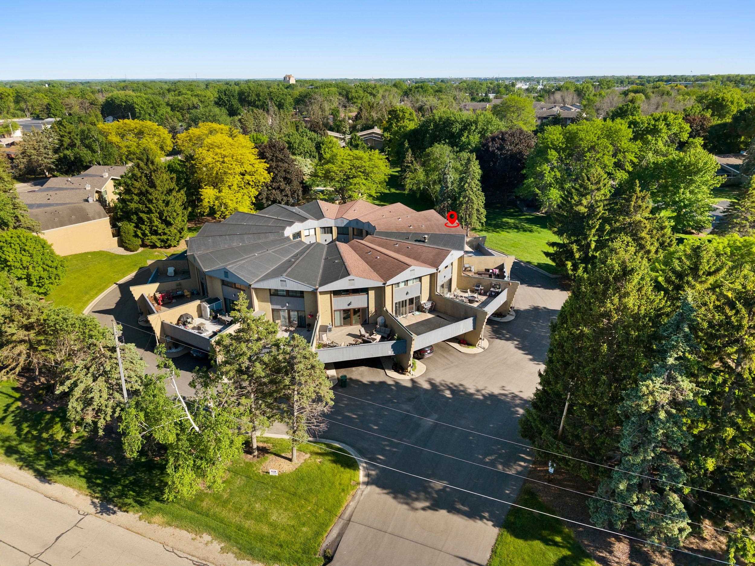 4545 West Pine Street, Unit F Appleton, WI 54914 - Photo 4 of 38
