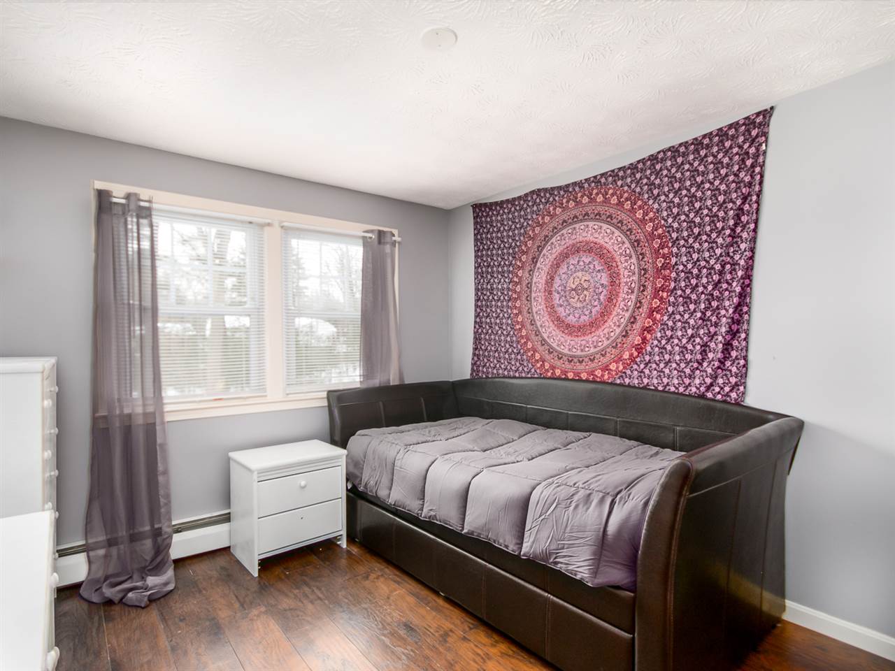 11 Wellesley Road Nashua, NH 03062 - Photo 12 of 19 Gallery Image 12
