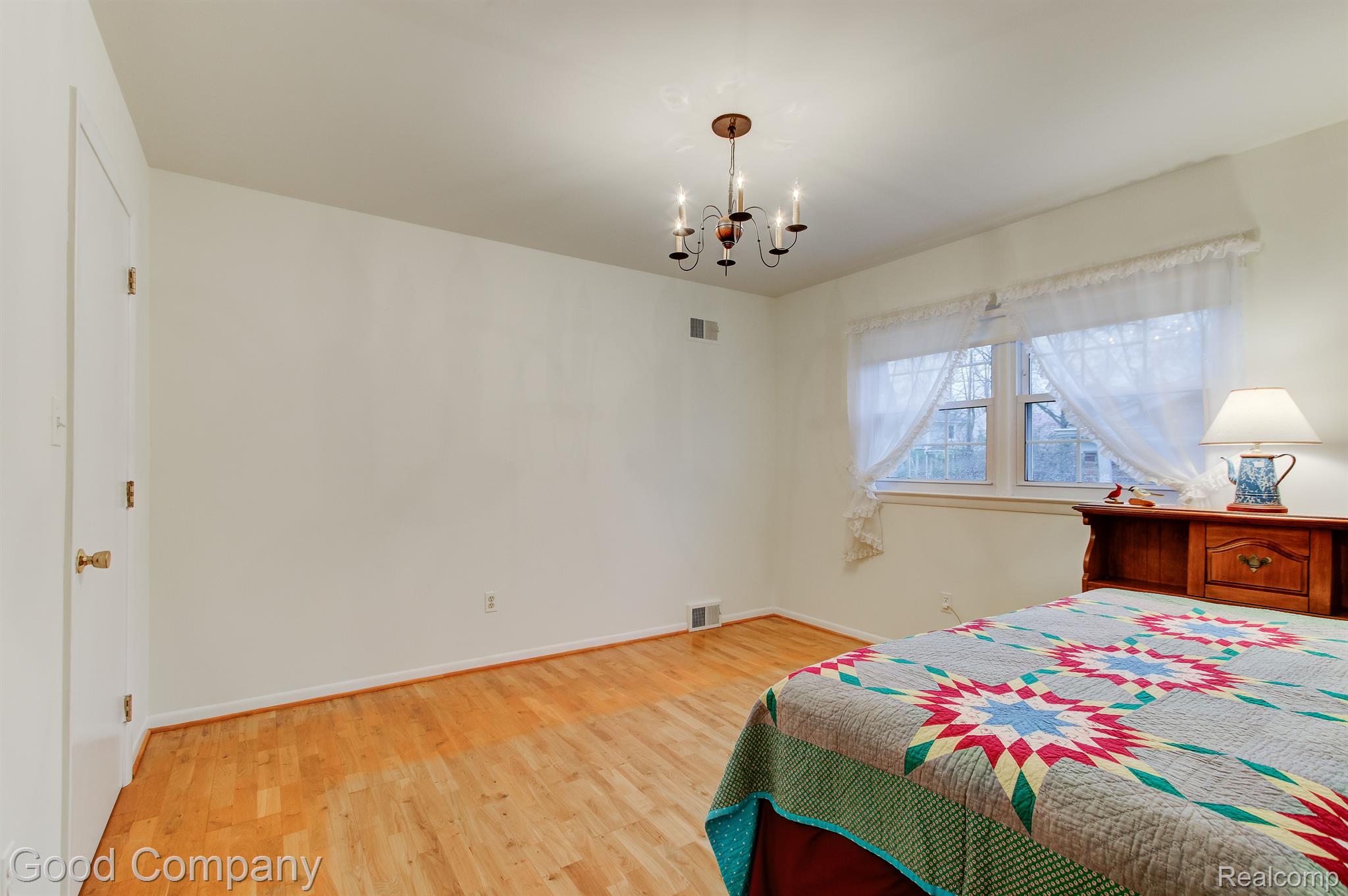 3800 Wakefield Road Berkley, MI 48072 - Photo 22 of 39 Gallery Image 22