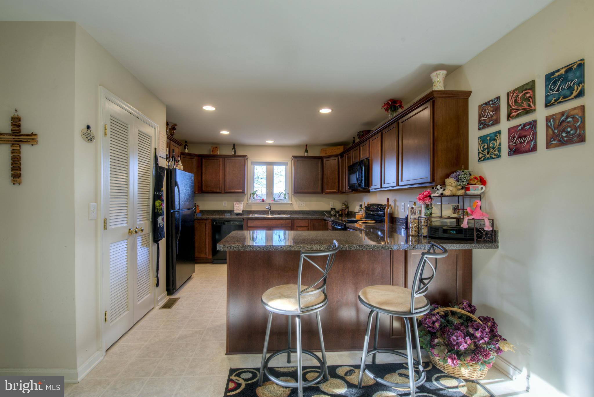 136 Bend Farm Road Fredericksburg, VA 22408 - Photo 8 of 25 Kitchen