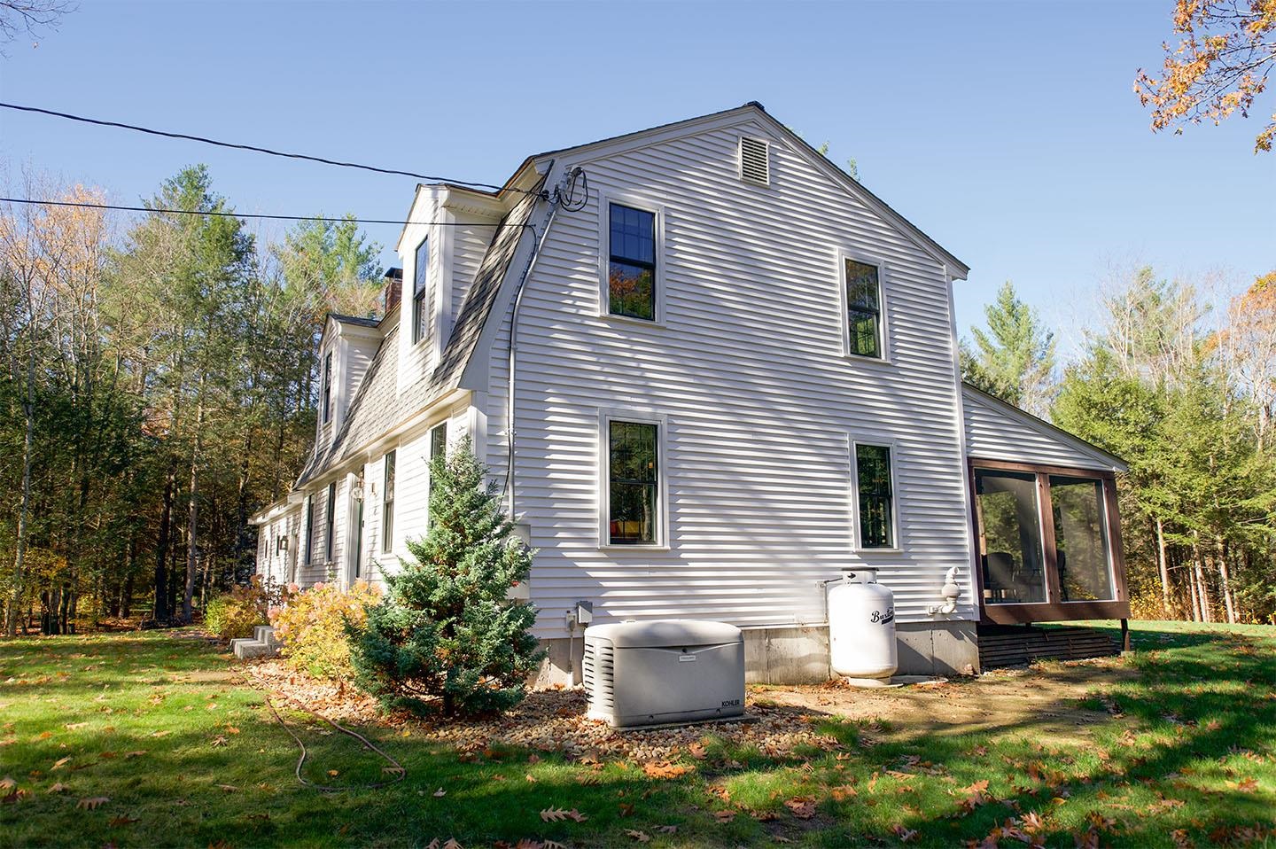 79 Hooke Road Fremont, NH 03044 - Photo 2 of 29