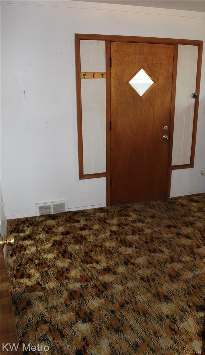 3037 Rome Avenue Warren, MI 48091 - Photo 32 of 54 IMG_3376.JPG