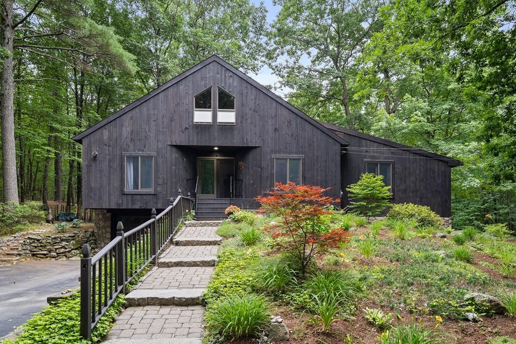 21 Hog Hill Road Pepperell, MA 01463 - Photo 1 of 29