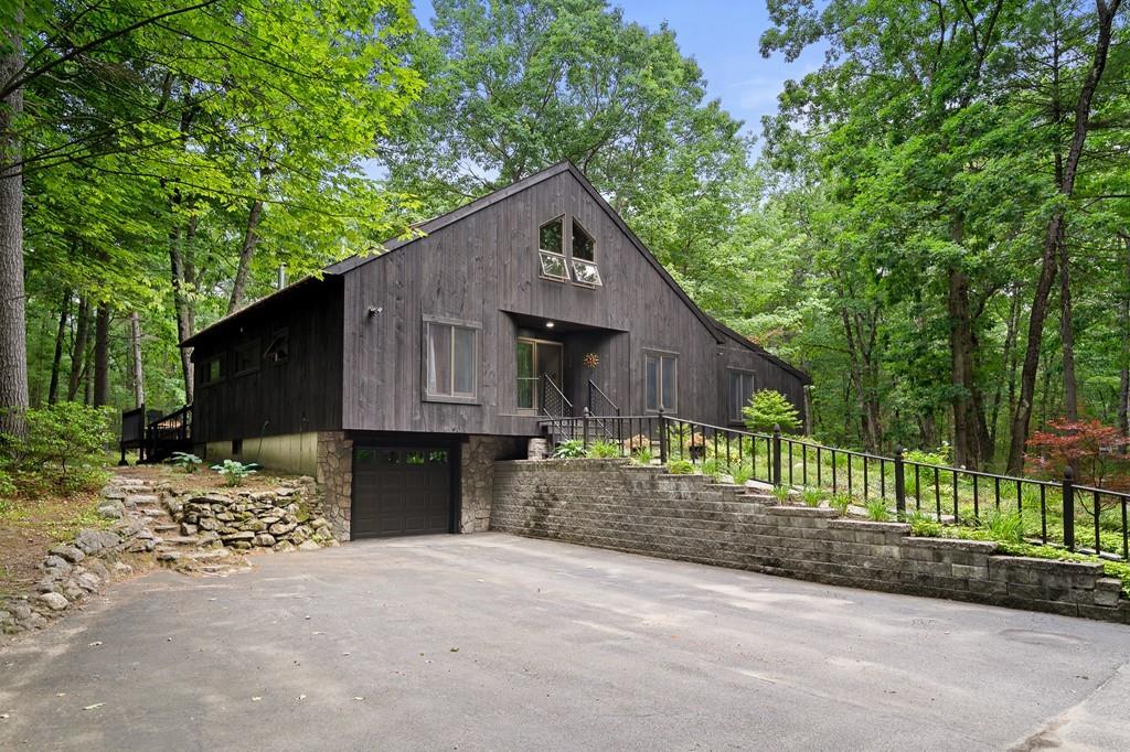 21 Hog Hill Road Pepperell, MA 01463 - Photo 2 of 29
