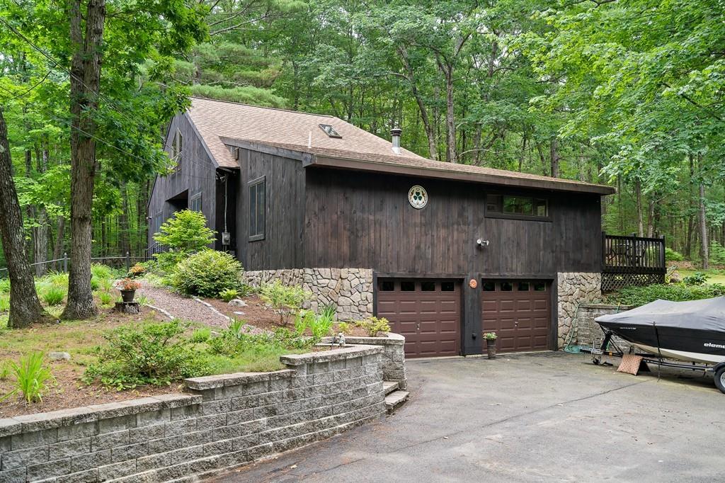21 Hog Hill Road Pepperell, MA 01463 - Photo 3 of 29