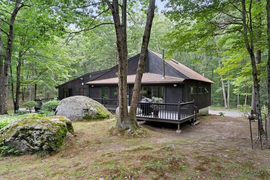 21 Hog Hill Road Pepperell, MA 01463 - Photo 6 of 29