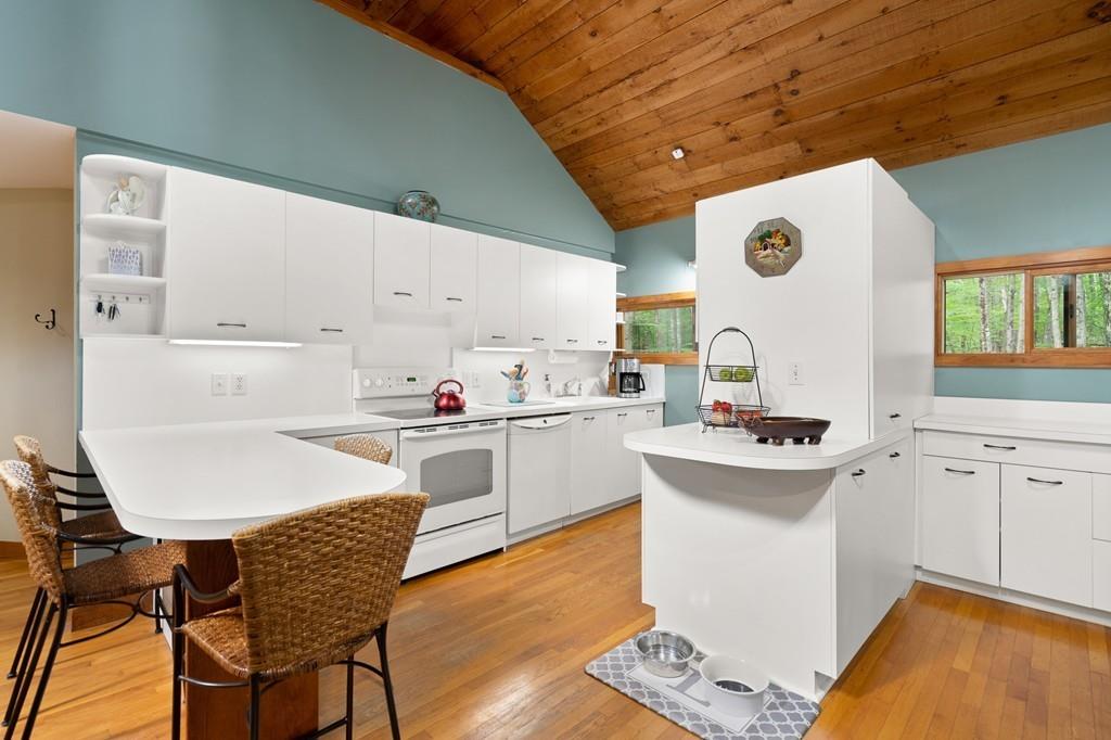 21 Hog Hill Road Pepperell, MA 01463 - Photo 10 of 29