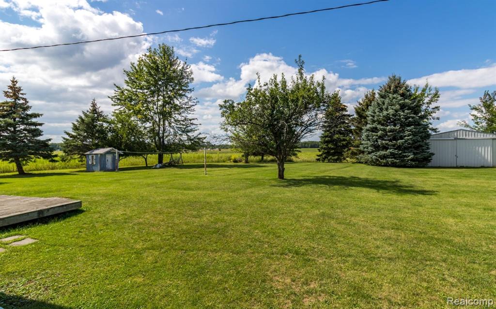 2642 Lyons Road Owosso, MI 48867 - Photo 6 of 19