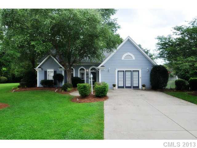 12001 Freshwell Road Charlotte, NC 28273 - Photo 1 of 12 Gallery Image 1