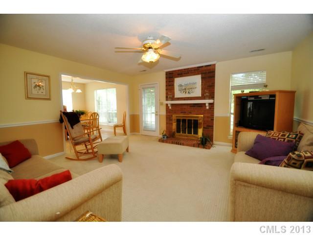 12001 Freshwell Road Charlotte, NC 28273 - Photo 4 of 12 Gallery Image 4