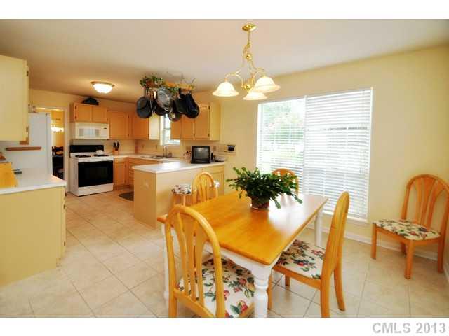 12001 Freshwell Road Charlotte, NC 28273 - Photo 5 of 12 Gallery Image 5