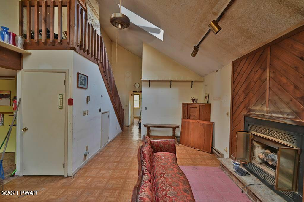 398 Northgate Road Lake Ariel, PA 18436 - Photo 5 of 19