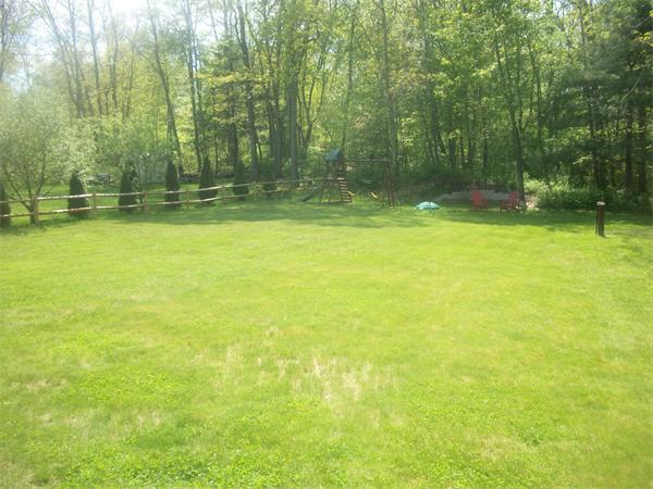 15 Center Road Dudley, MA 01571 - Photo 17 of 19 Gallery Image 17
