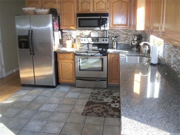15 Center Road Dudley, MA 01571 - Photo 4 of 19 Gallery Image 4