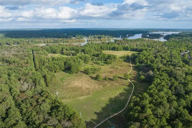 $250,000 | 1622 Marigold Bnd Drive, Crosby, TX 77532