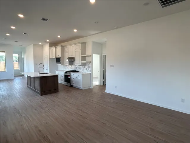 $250,000 | 1622 Marigold Bnd Drive, Crosby, TX 77532