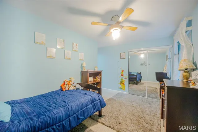 $284,900 | 1300 Duval Drive, Godfrey, IL 62035